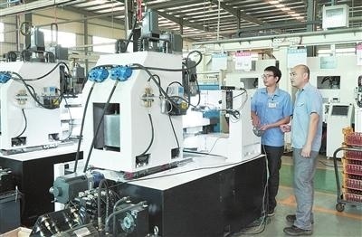 智能制造联动互联网信息，章贡区构筑经济发展新格局